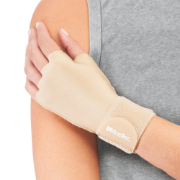 Picture of Mueller Compression Support Gloves Small